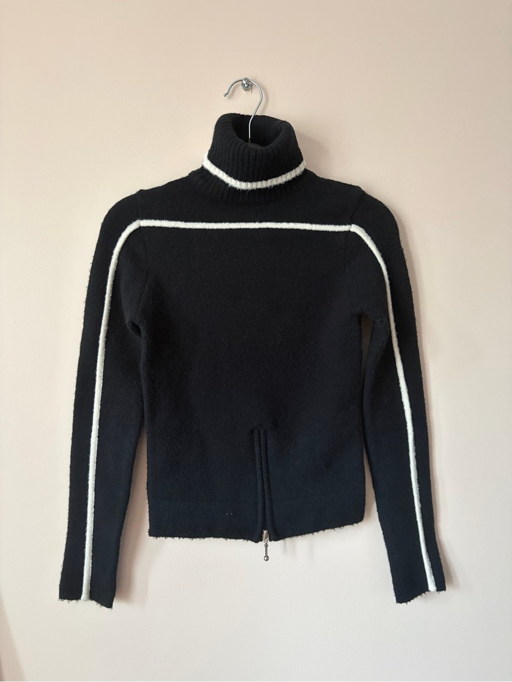 London - Black Turtleneck Sweater with White Piping